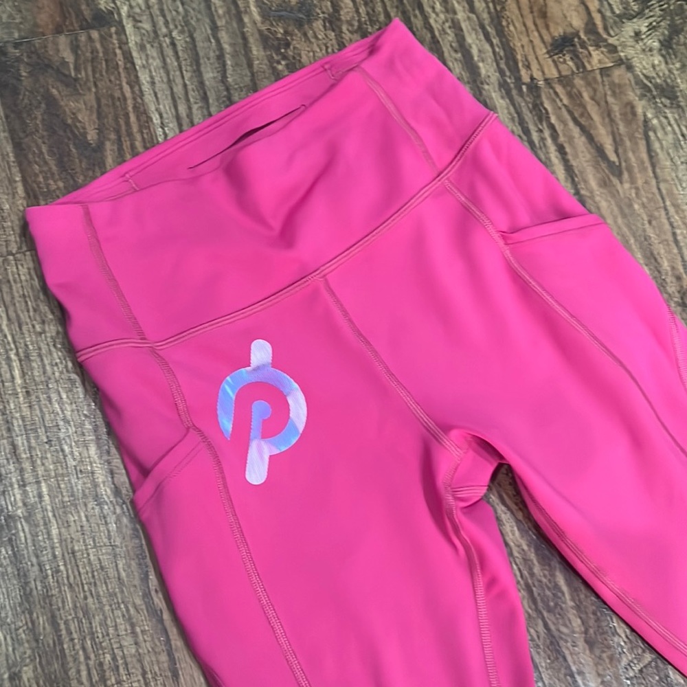Peloton leggings size small